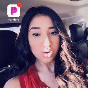 Meet your Posher, Makenzie